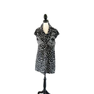 Papa Vancouver Shortsleeved Sweater Dress Size L Black & White Playful Prints